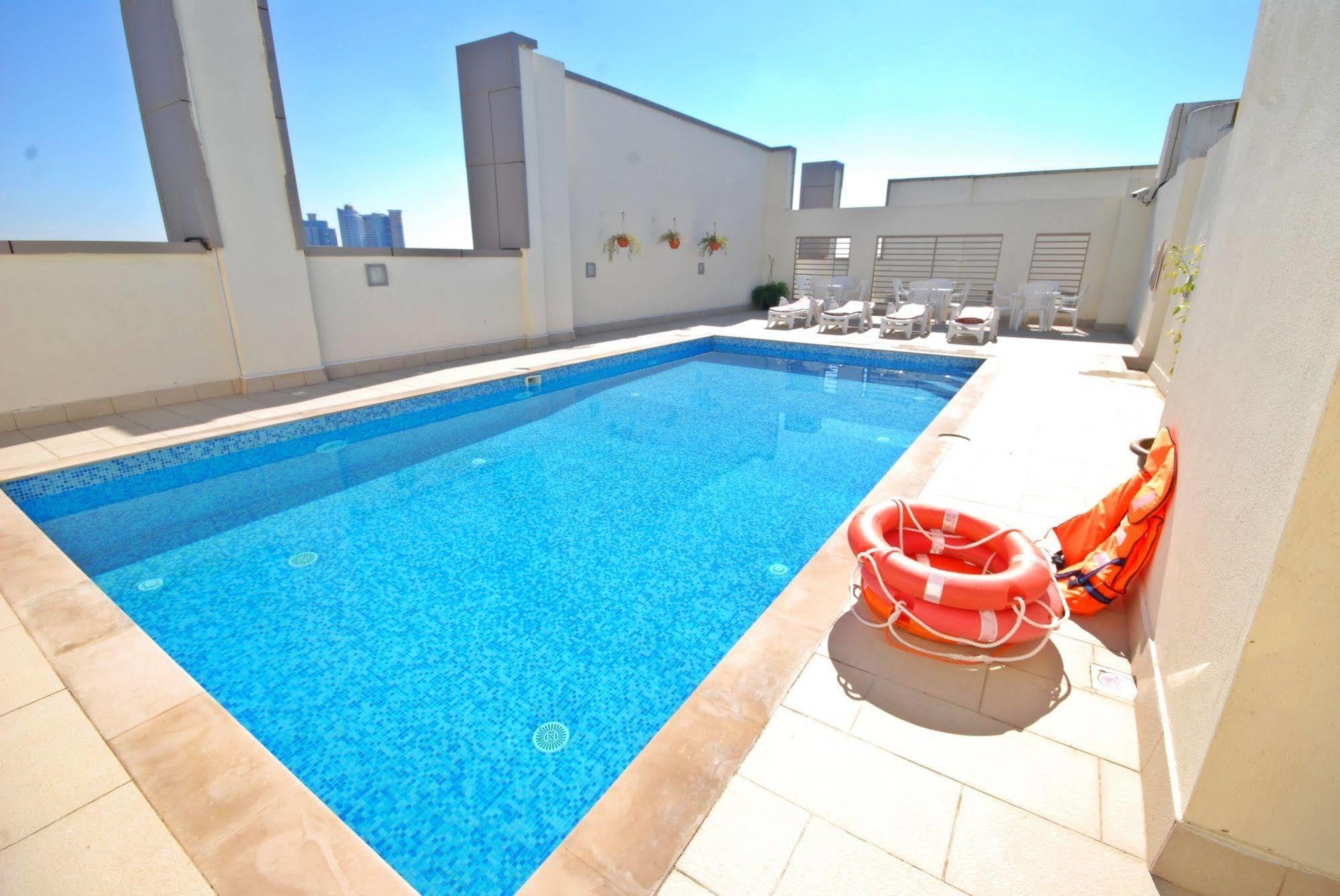 Ramee Rose Hotel Apartments Abu Dhabi Exterior foto