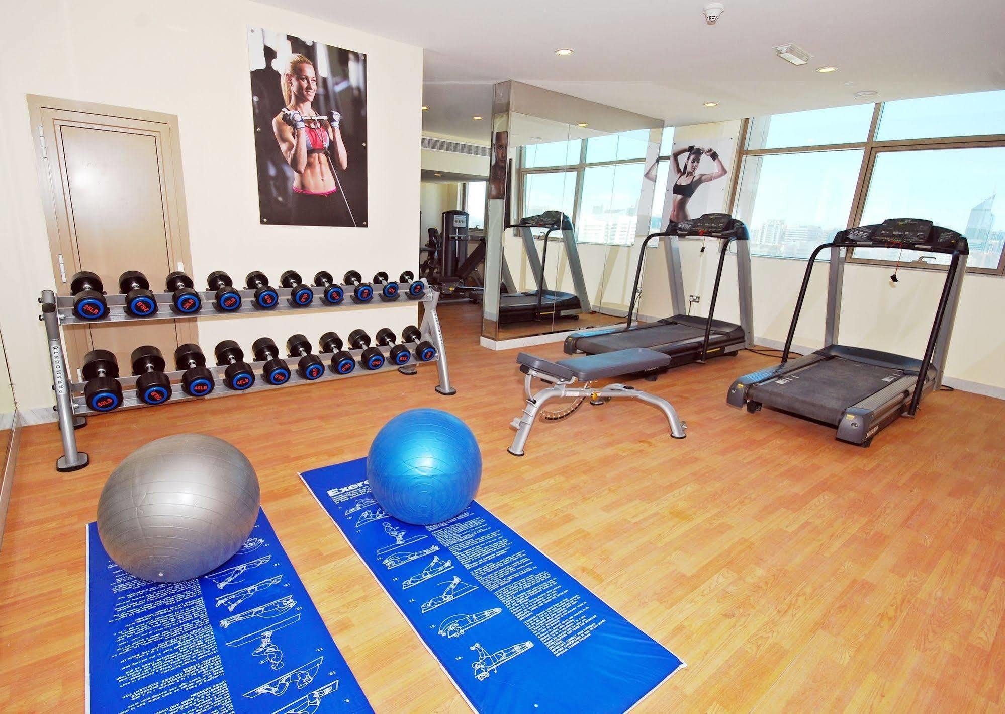 Ramee Rose Hotel Apartments Abu Dhabi Exterior foto